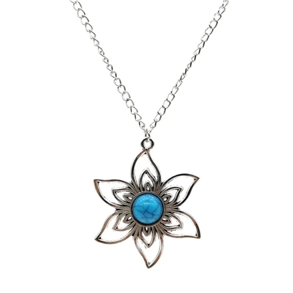 Turquoise Flower Pendant Necklace